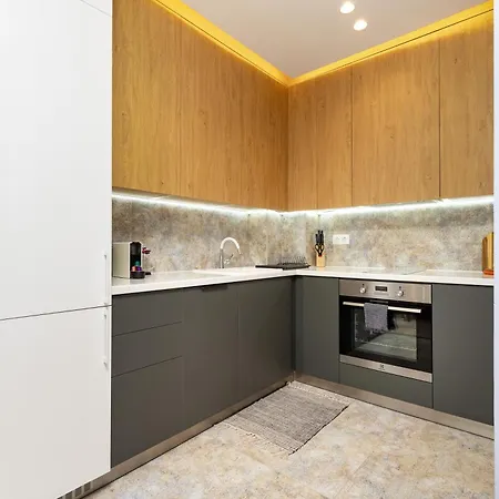 Apartament Platinum Designer Flat With Balcony & Parking By Flat Manager