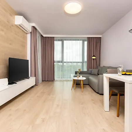 Platinum Designer Flat With Balcony & Parking By Flat Manager Plovdiv