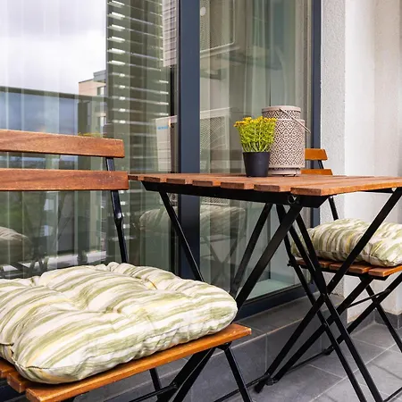 Platinum Designer Flat With Balcony & Parking By Flat Manager Apartament *