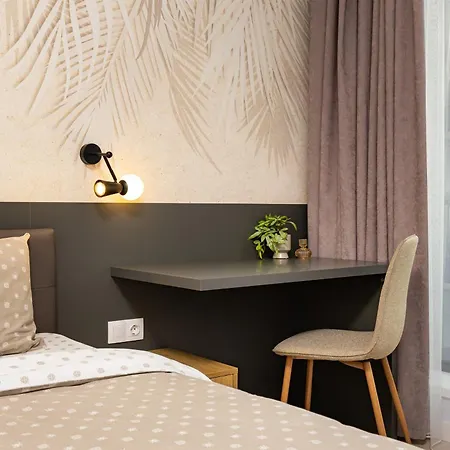 Apartament Platinum Designer Flat With Balcony & Parking By Flat Manager *